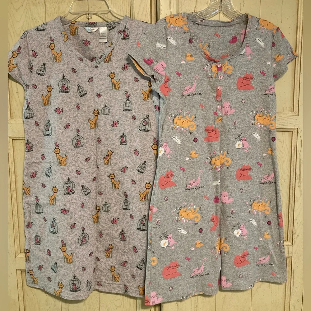 S/2 Gray Cat Print Nightgowns, SMALL, NEW - Picture 1 of 15